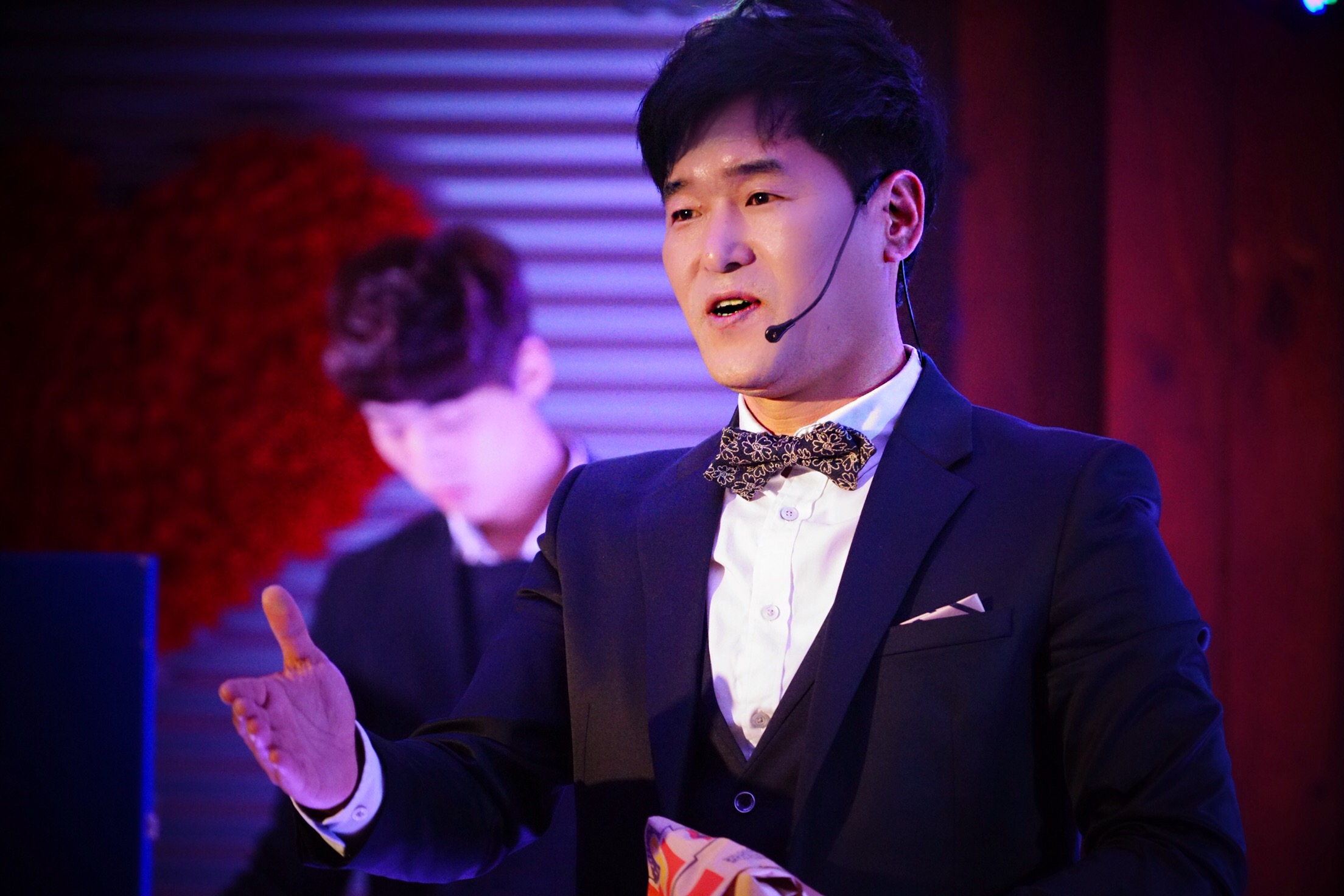 여러분, 안녕하세요.